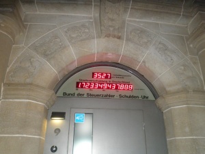 Schuldenuhr Deutschlands in Berlin