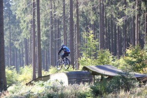 1-12 Mountainbike Schanze
