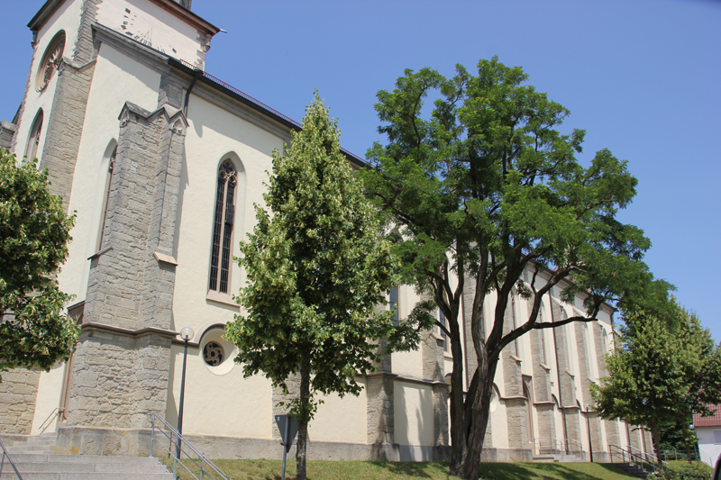 Kirche und ehemaliger Kultplatz der Kelten