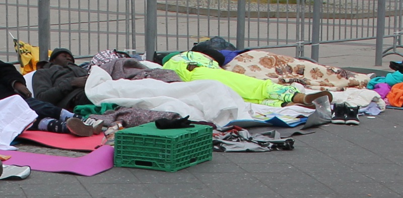 Obdachlose Fluechtlinge