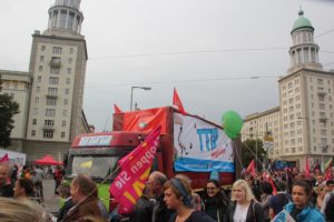 ceta-demo-berlin-lkw