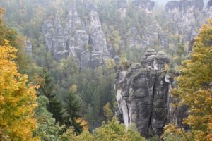 felsen-im-elbsandsteingebirge