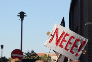 Nee Schild