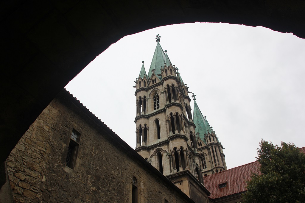 Barocke Tuerme aus Kreuzgang Naumburger Dom