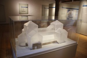 Modell Monumentale Marienkirche 10 Jahrhundert Memleben