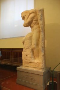 39 Unvollendete Skulptur Galleria dell’Accademia Florenz