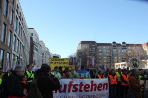 Aufstehen Demo 16-Februar-2019 Berlin Demonstrationszug 6