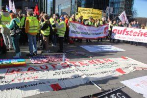 Aufstehen Demo 16-Februar-2019 Berlin Potsdamer Platz 4