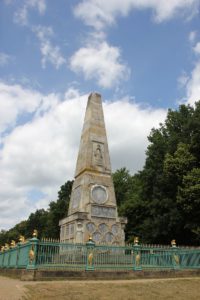 Obelisk Rheinsberg Seite