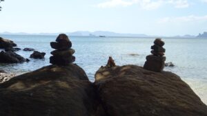 Steinhaufen Kwang Insel Klong Muang Beach Krabi Thailand